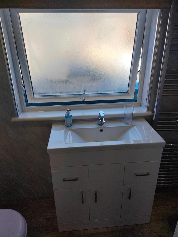 Top Quality Modern Southsea Garden Apartment Sleeps 4 People Portsmouth Zewnętrze zdjęcie